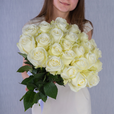 Букет из 25 белых роз Эквадор 40 см 7310-Бел Букет из 25 белых роз Эквадор 40 см 7310-Бел