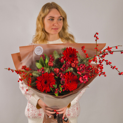 Букет От Деда Мороза с илексом и нобилисом N 72282